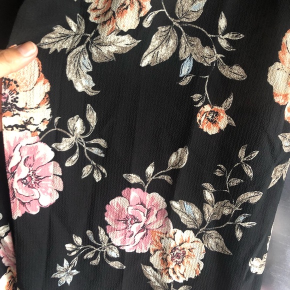 Miley+Molly Floral Crepe Chiffon Kimono Cardigan - Picture 3 of 3